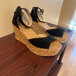 42 GOLD Black and Tan Wedge Sandals